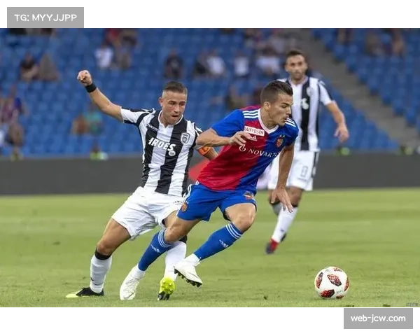 沙特联积分榜竞争激烈 中游球队分差微小争夺白热化