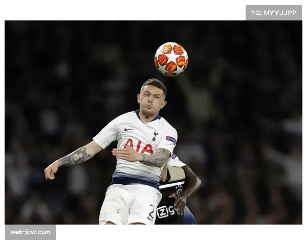 雷恩门将桑巴扑救率82% 成球队防守关键人物